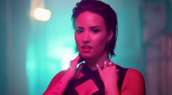 VIBES from the VAULT: #DemiLovato ‘Cool For The Summer’ [vid]