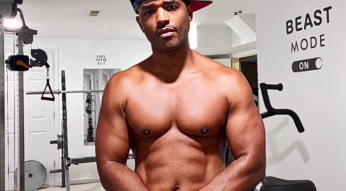 #ThirstTrap: #LarenzTate celebrates his 47th with a shirtless post! [PIC]