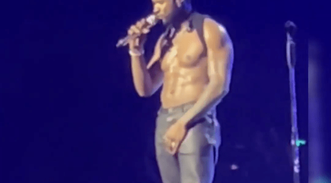 #Usher GRINDING onstage to his hit ‘Nice & Slow’ [vid]