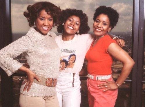 12 JAMS of #Christmas: #TheEmotions ‘What Do The Lonely Do At Christmas” [Vid]