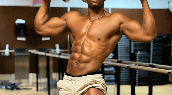 #ThirstTrap: Fitness model #VassiaFit [pics]