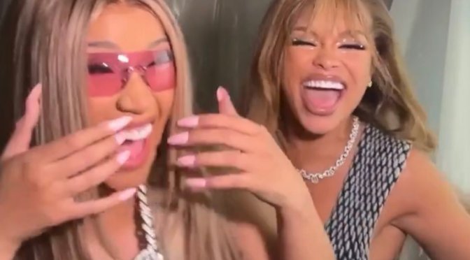 #Latto TAPS #CardiB for ‘Put It On The Floor’ remix dropping FRIDAY! [vid]