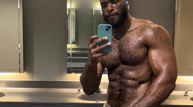 #ThirstTrap: Fitness model and actor #MarshallPrice! [vid]