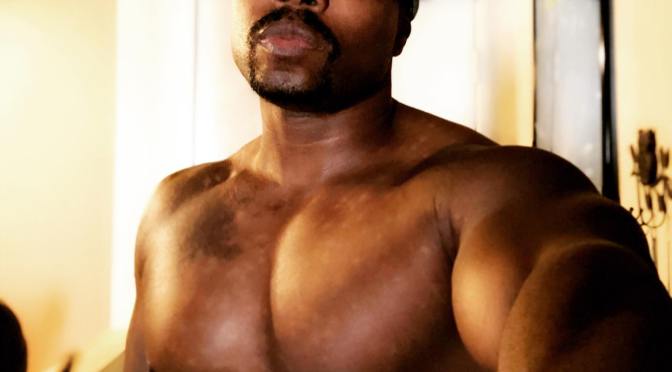 Thirst Trap: #PageKennedy gym #Eggplant! [vid]