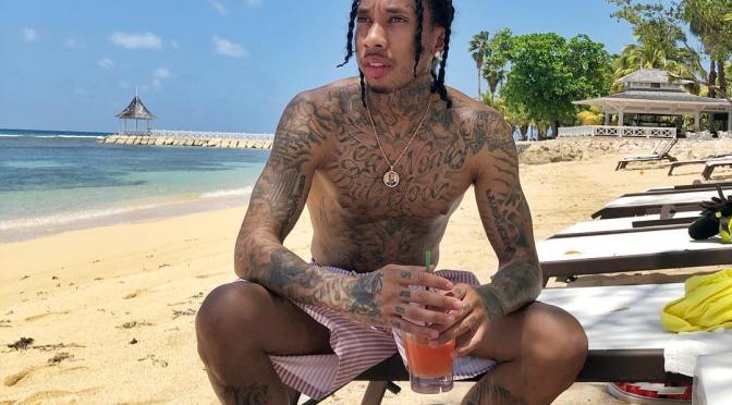 THIRST TRAP: #Tyga PEEN pics LEAK! [NSFW vid]