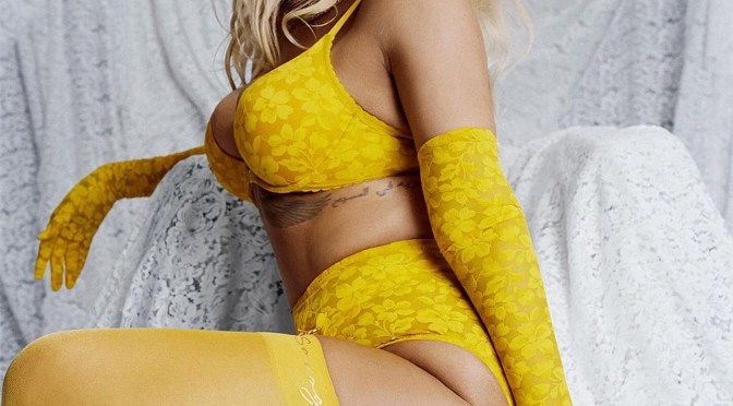 Get That Look! #Rihanna has a new #SavagexFenty drop! [pics]