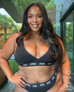 #LHHATL star #Safaree TURNS HEADS with his NAKED WORKOUT regimen! [vid