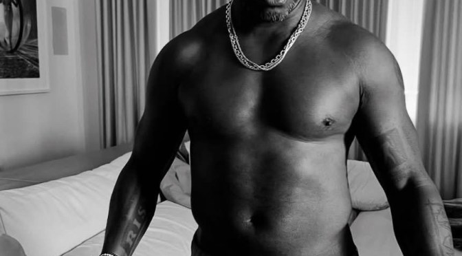 #ThirstTrap: #TayeDiggs is serving #BREAKFAST! [pics]