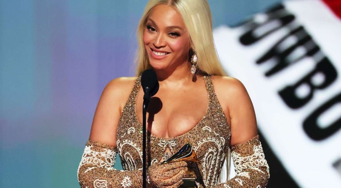 #Grammys 2025: #Beyonce FINALLY wins AOTY for #CowboyCarter! [vid]