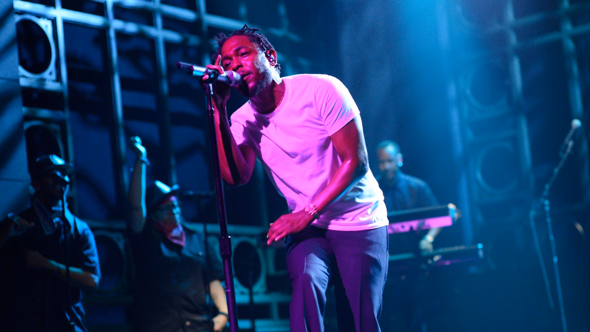 WAKE UP JAM: #KendrickLamar ‘i’ [LIVE on #SNL]