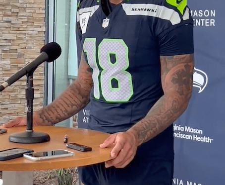 #Seahawks rookie #ElijahArroyo’s SHORT shorts leave LITTLE to the imagination! [vid]