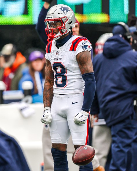 Thirst Trap: #StefonDiggs game time! [pic]