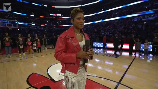 #KekePalmer sings The National Anthem at #ChiacagoBulls game! [vid]