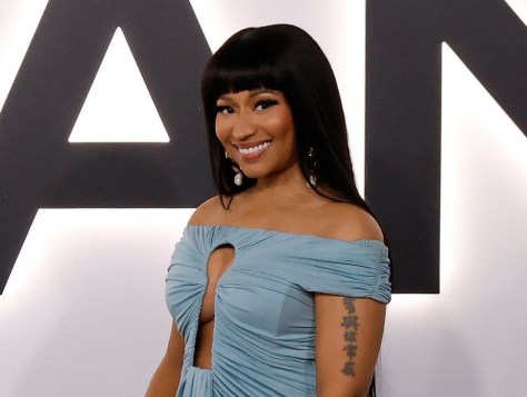 STAR TRACKS: #NickiMinaj STUNS at #Melania premiere! [vid]