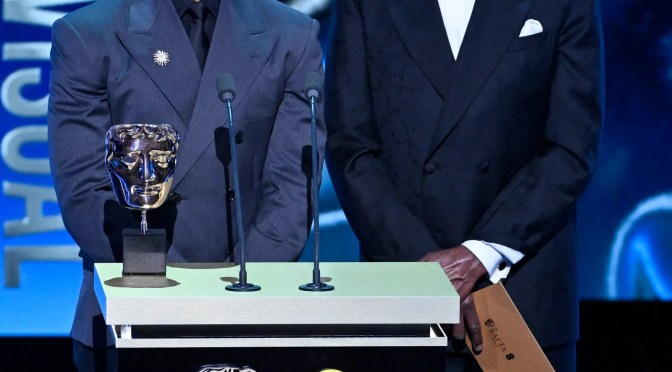 #JohnDavidson yells ‘N-word’ at #MichaelBJordan & #DelroyLindo during #BAFTA Awards! [vid]
