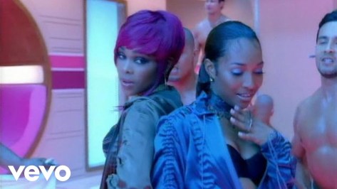 WAKE UP JAM: #HappyBirthday #Chilli! ‘Hands Up’ [vid]