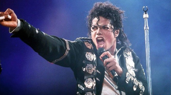 WAKE UP JAM: #MichaelJackson ‘Wanna Be Starting Something’ [live]