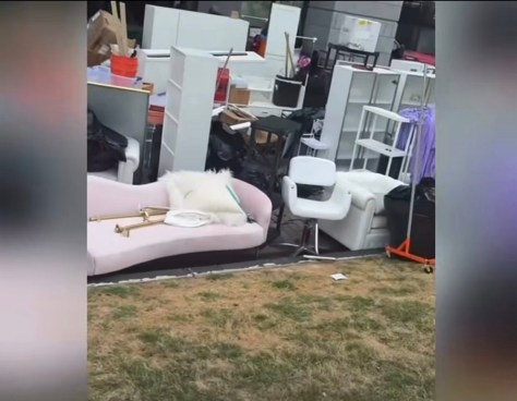 #RHOA NEWS: Breaking News! #KenyaMoore HAIR SPA LIVE EVICTION! [vid]