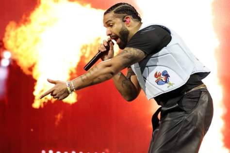 #Drake’s THREE album release breaks records! [details]