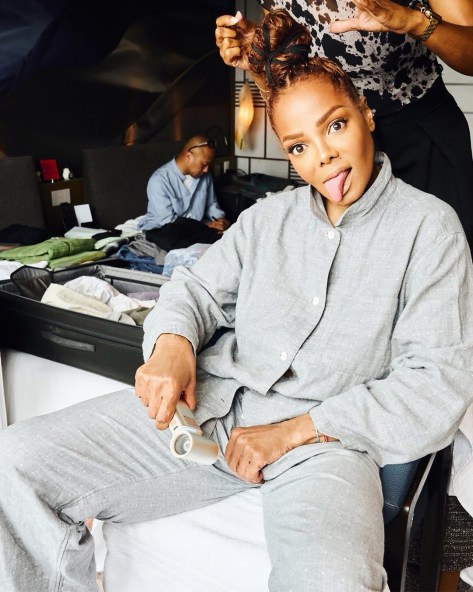 WAKE UP JAM: #JanetJackson ‘Pleasure Principle’ [live]