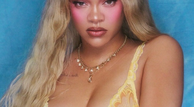 Get That Look! #Rihanna has a new #SavagexFenty drop for the Summer! [details]