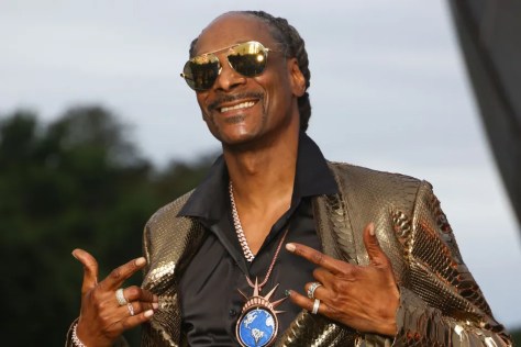 WAKE UP JAM: Happy Birthday #SnoopDogg!